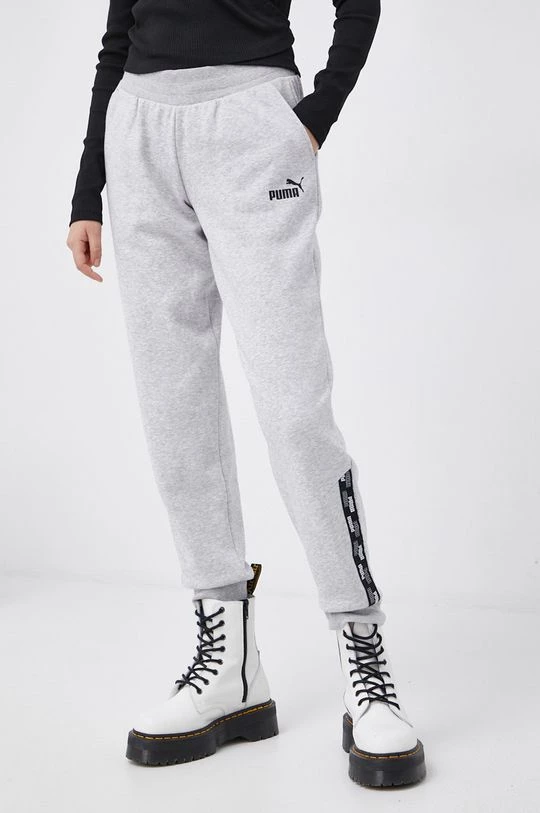 Γυναικεία Παντελόνια φόρμας Puma - Παντελόνι ανοιχτό γκρι 1 Γυναικεία Παντελόνια φόρμας Puma - Παντελόνι ανοιχτό γκρι