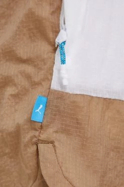 Γυναικεία Σορτς Puma χρώμα: καφέ, -Puma Κατάστημα unnamed file 3356